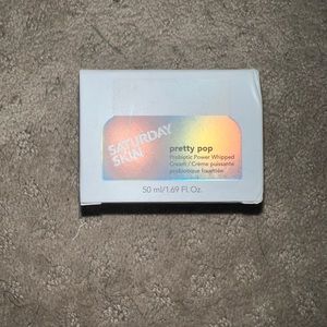 SATURDAY SKIN Pretty Pop Probiotic Power Whipped Cream